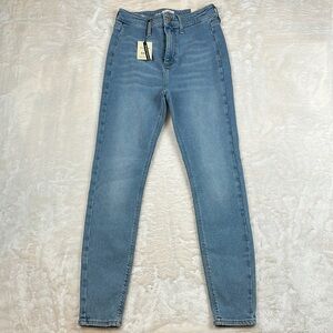 River Island High Rise Blue Jeans with Tapered Leg 6Rx27